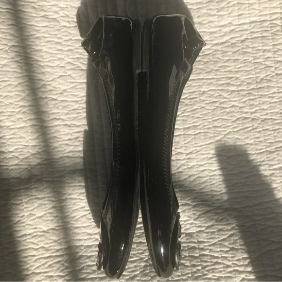 Tory Burch Patent Leather Reva Flat - Picture 5 of 8